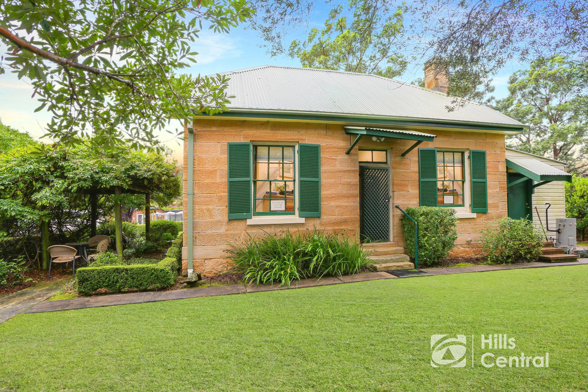 37 Coonara Avenue, West Pennant Hills